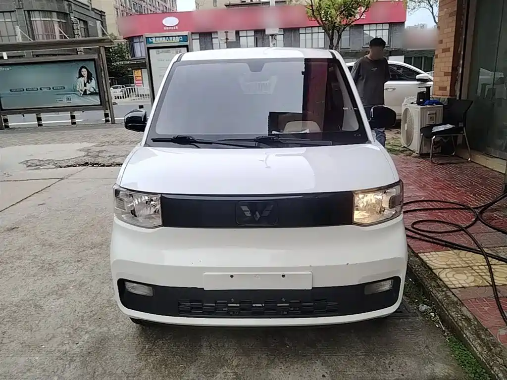 Hongguang MINIEV 2022 Free Model Lithium Iron Phosphate купить на сайте DeffCars