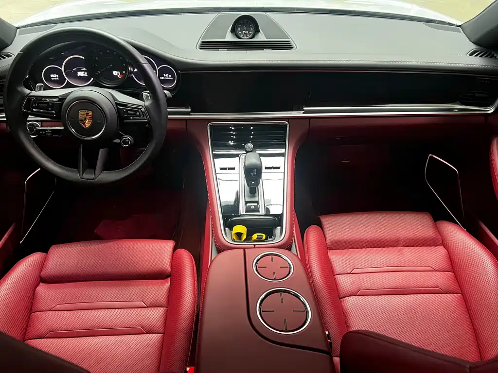 Panamera 2023 Panamera 2.9T Platinum Edition купить на сайте DeffCars