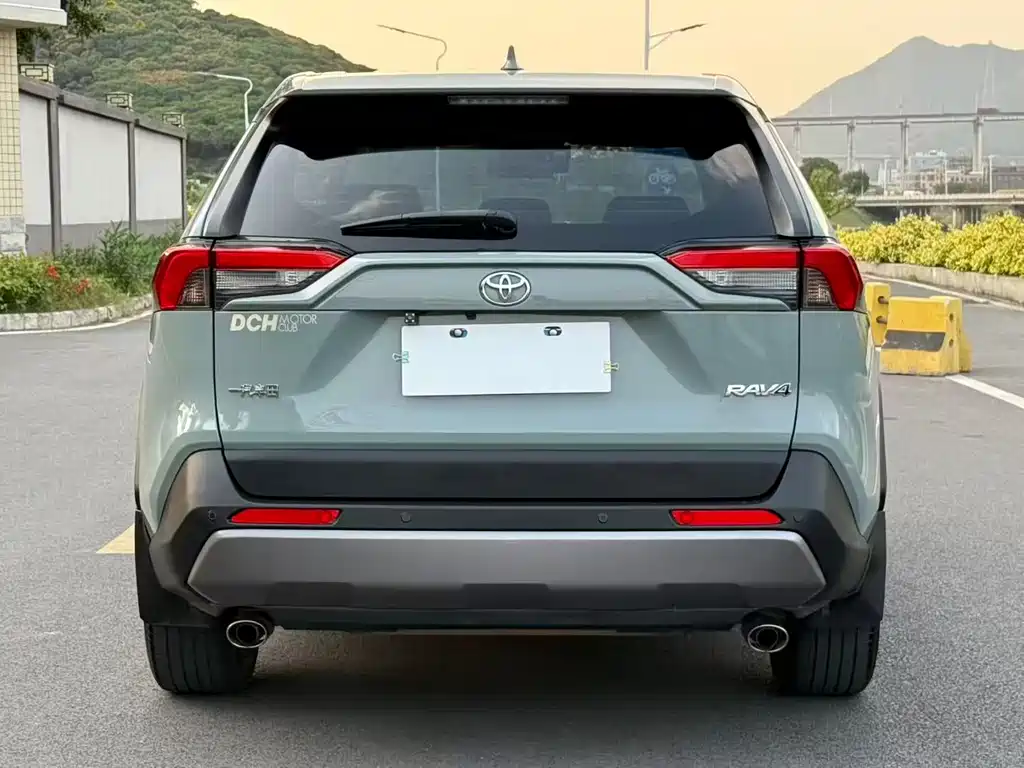 RAV4 Rongfang 2020 2.0L CVT two-wheel drive fashion version купить на сайте DeffCars