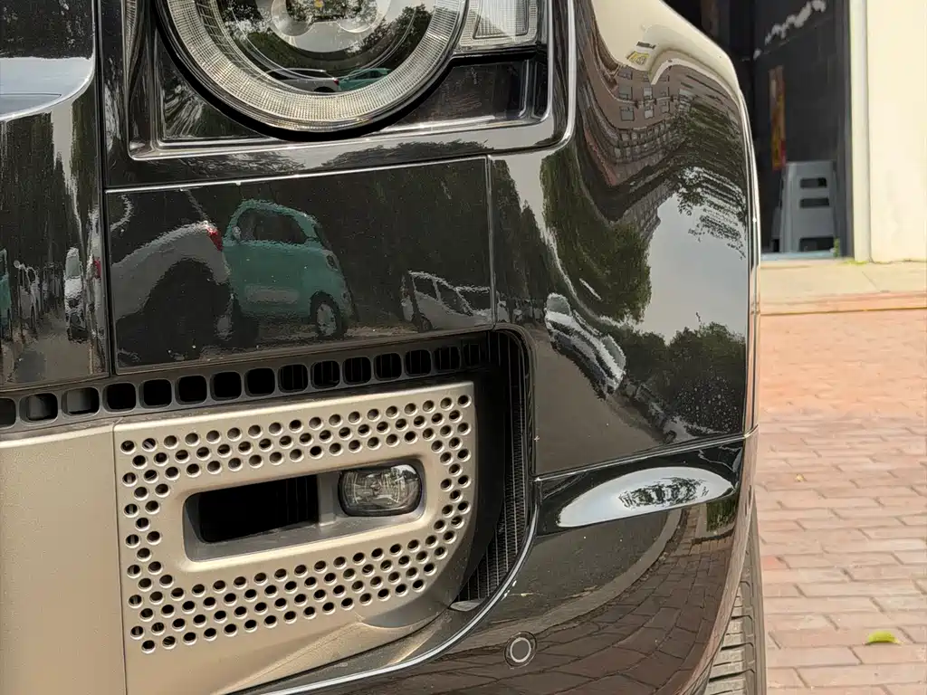 Land Rover Defender 2024 110 3.0T P400 X-DYNAMIC HSE купить на сайте DeffCars