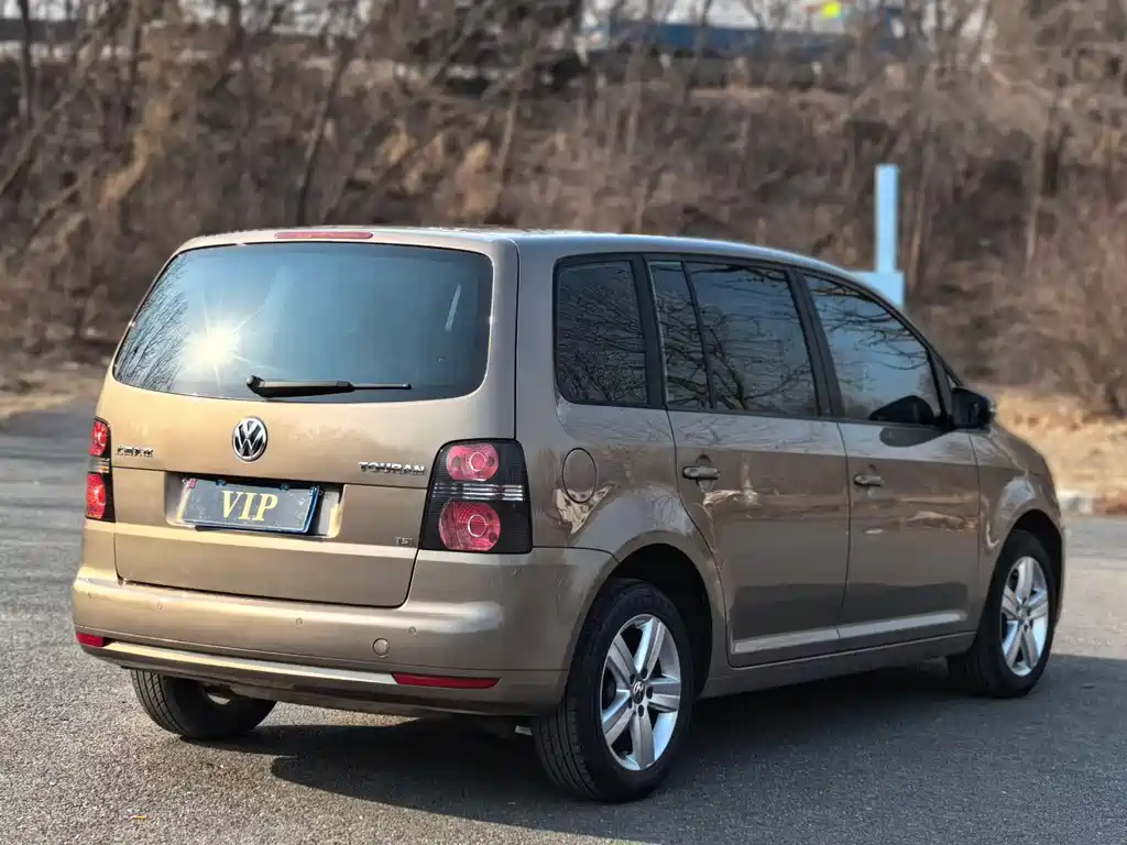 Touran 2013 1.4T manual comfort version 5 seats купить на сайте DeffCars