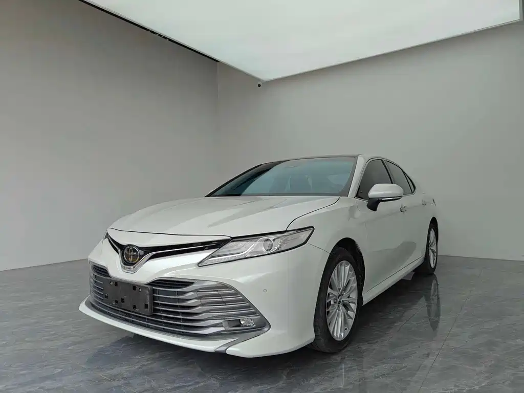 Camry 2019 facelift 2.5G Deluxe Edition купить на сайте DeffCars