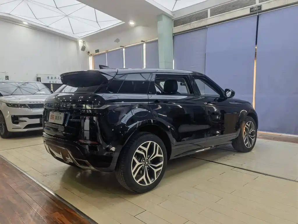 Range Rover Evoque 2023 Evoque L 249PS Deluxe Edition купить на сайте DeffCars