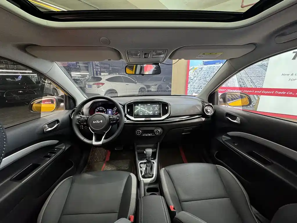 Yipao 2021 1.4L CVT Fun Sunroof Model купить на сайте DeffCars