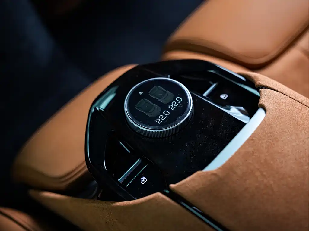 Purosangue 2023 6.5L V12 купить на сайте DeffCars