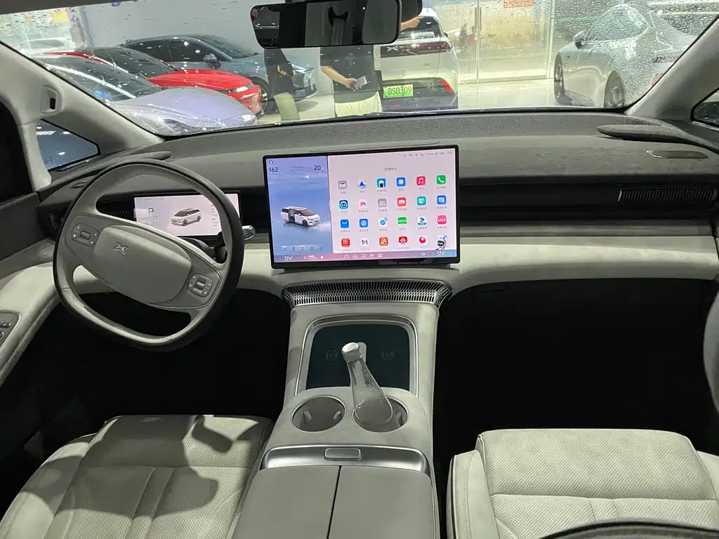 Xpeng X9 2024 model 702 super long battery life Max купить на сайте DeffCars