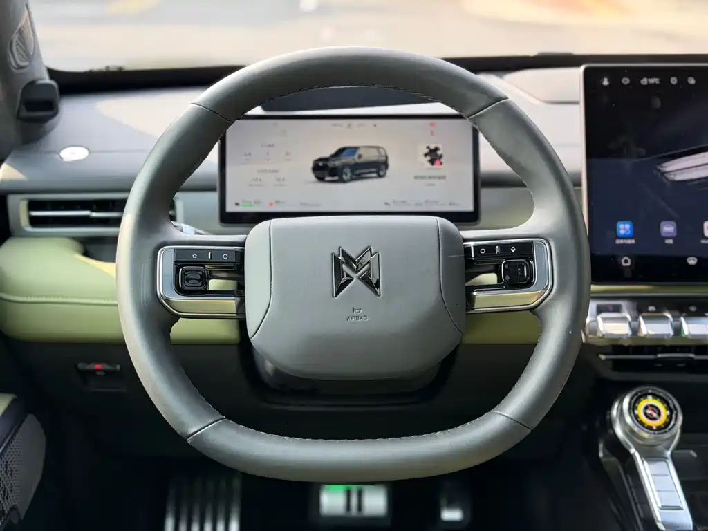 Warrior M817 2025 Pro купить на сайте DeffCars