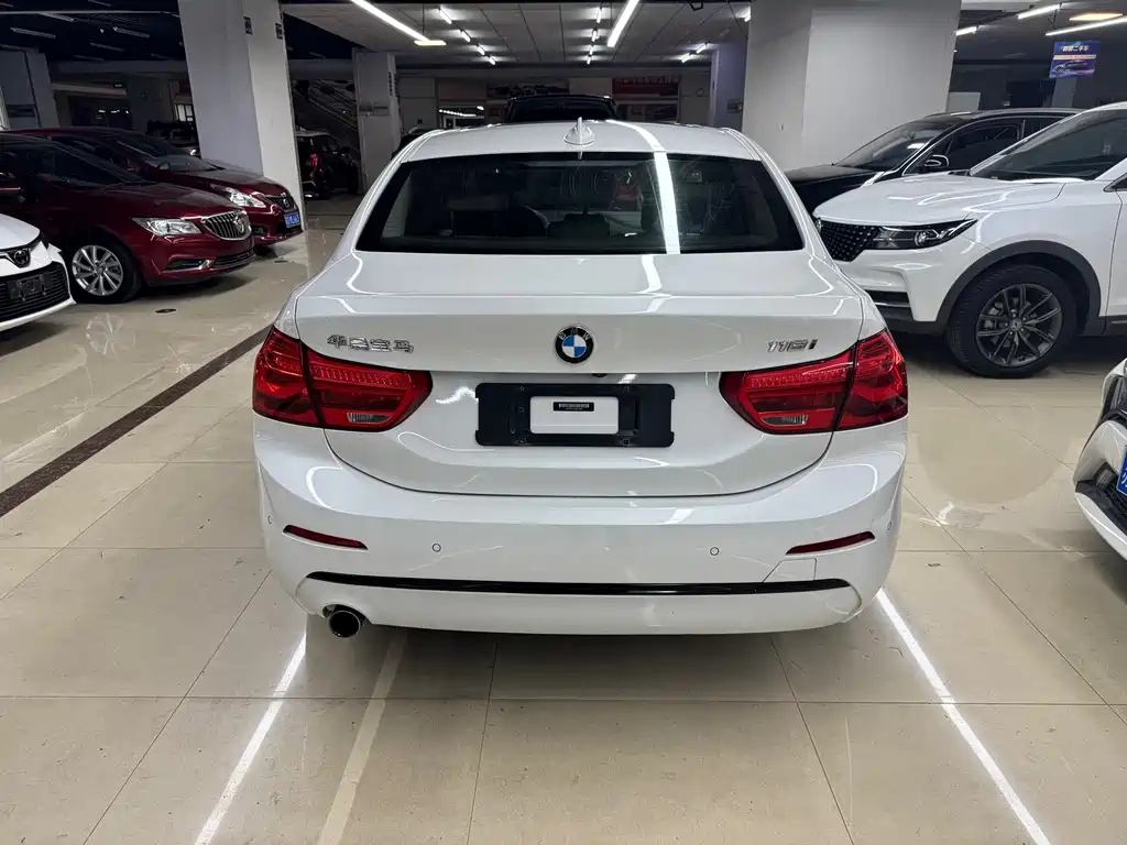 BMW 1 Series 2018 118i Sports купить на сайте DeffCars