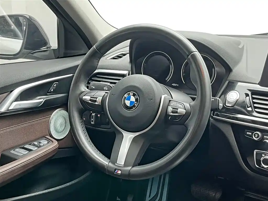 BMW 1 Series 2021 120i M Sports Night Edition купить на сайте DeffCars