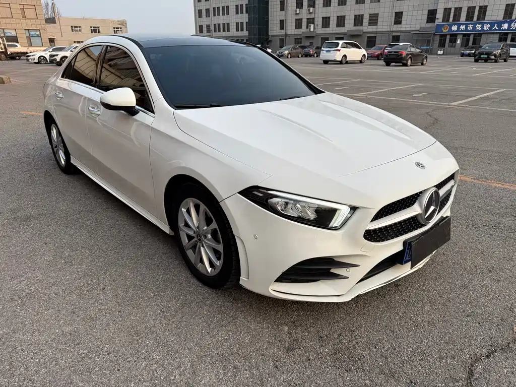 Mercedes-Benz A-Class 2020 Facelift A 200 L Sports Sedan Fashionable купить на сайте DeffCars