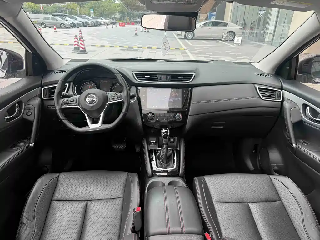Qashqai 2021 2.0L CVT Deluxe Edition купить на сайте DeffCars