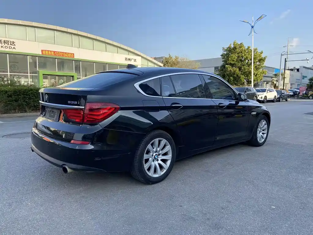 BMW 5 Series GT 2011 535i xDrive luxury model купить на сайте DeffCars
