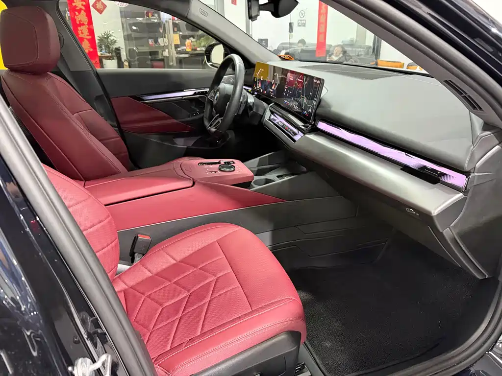 BMW 5 Series 2024 530Li Leading M Sports Package купить на сайте DeffCars