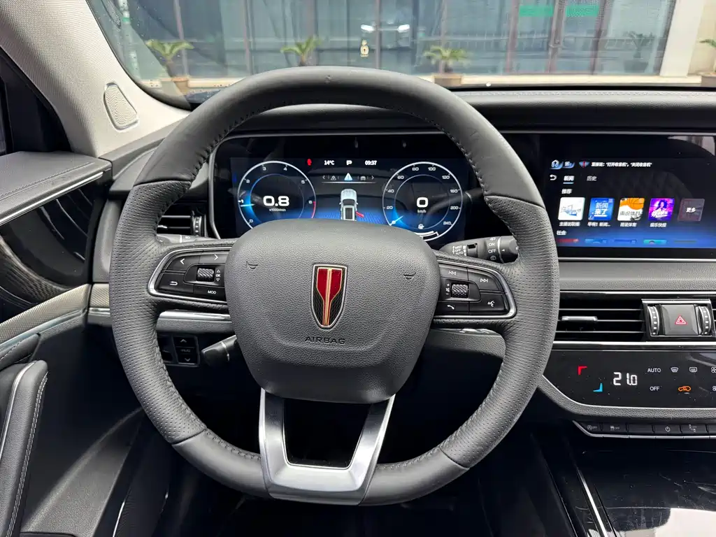 Hongqi HS5 2022 2.0T Zhilian Qixiang four-wheel drive version купить на сайте DeffCars