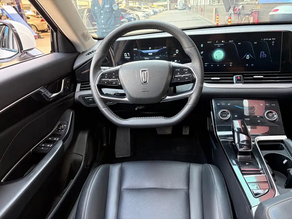 Pentium B70 2021 1.5T Automatic 15th Anniversary Edition купить на сайте DeffCars