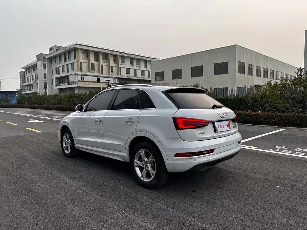 Audi Q3 2018 30th Anniversary Model 30 TFSI Fashion Model купить на сайте DeffCars