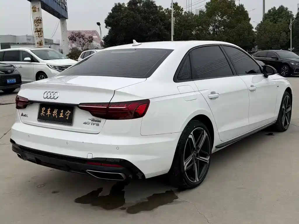 Audi A4L 2024 40 TFSI luxury and dynamic model купить на сайте DeffCars