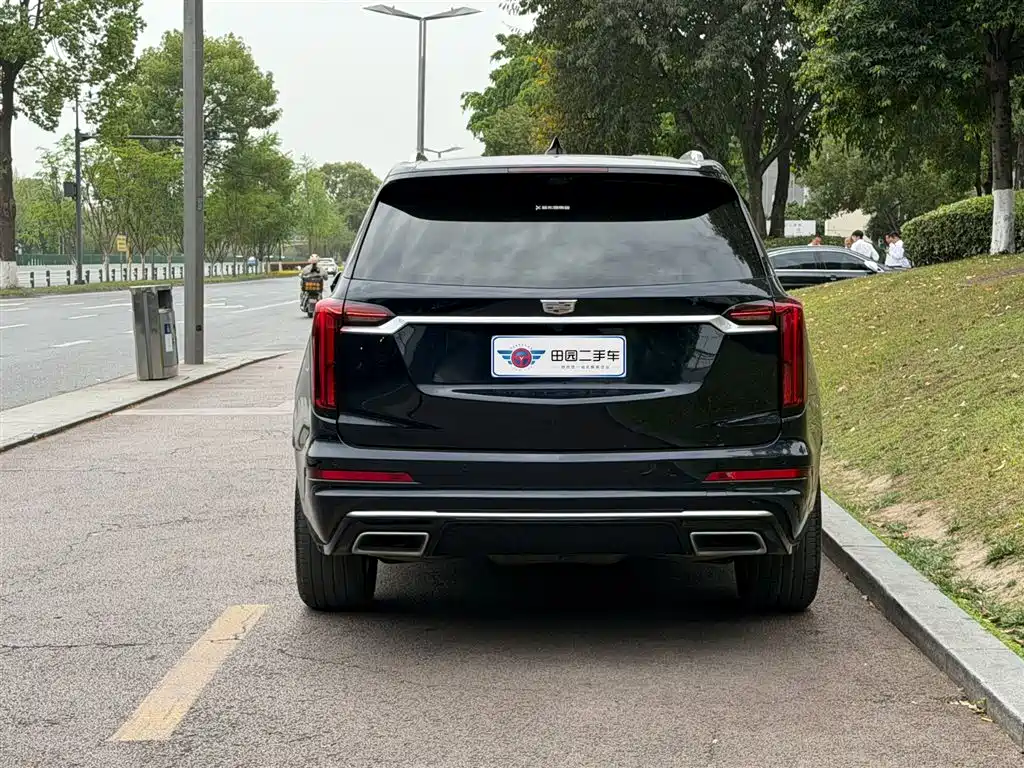 Cadillac XT6 2022 2.0T seven-seat four-wheel drive luxury model купить на сайте DeffCars