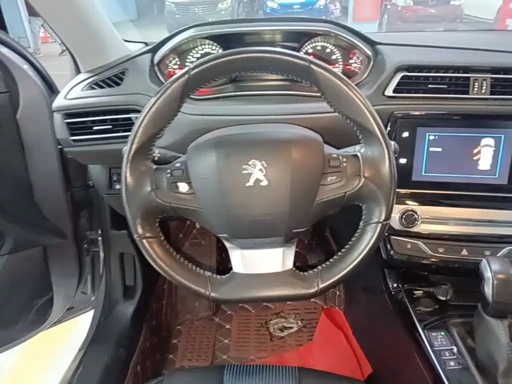 Peugeot 308 2018 1.6L automatic luxury version купить на сайте DeffCars