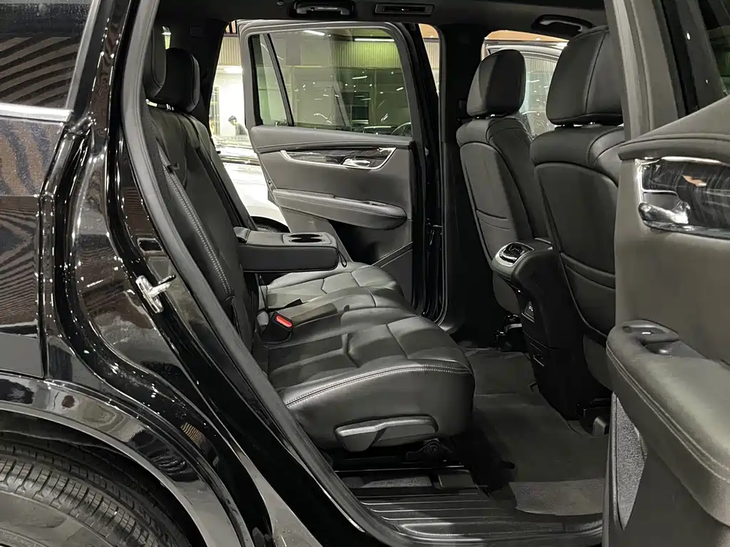 Cadillac XT6 2021 2.0T seven-seat four-wheel drive luxury model купить на сайте DeffCars