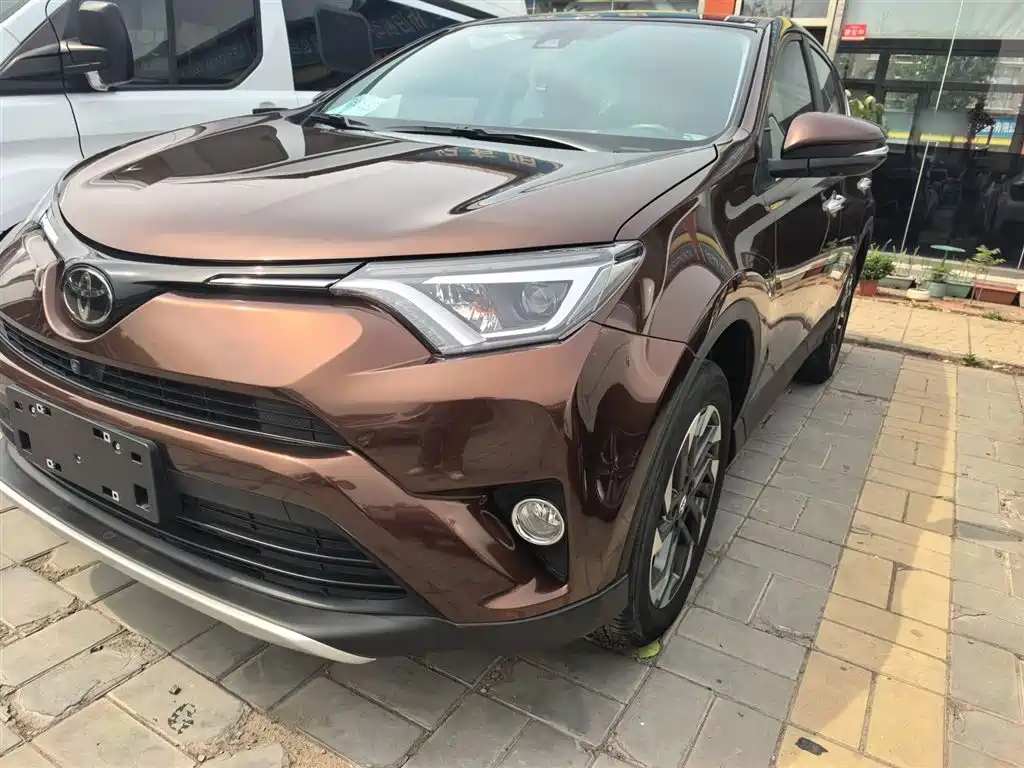 RAV4 Rongfang 2018 2.5L automatic four-wheel drive Elite i version купить на сайте DeffCars
