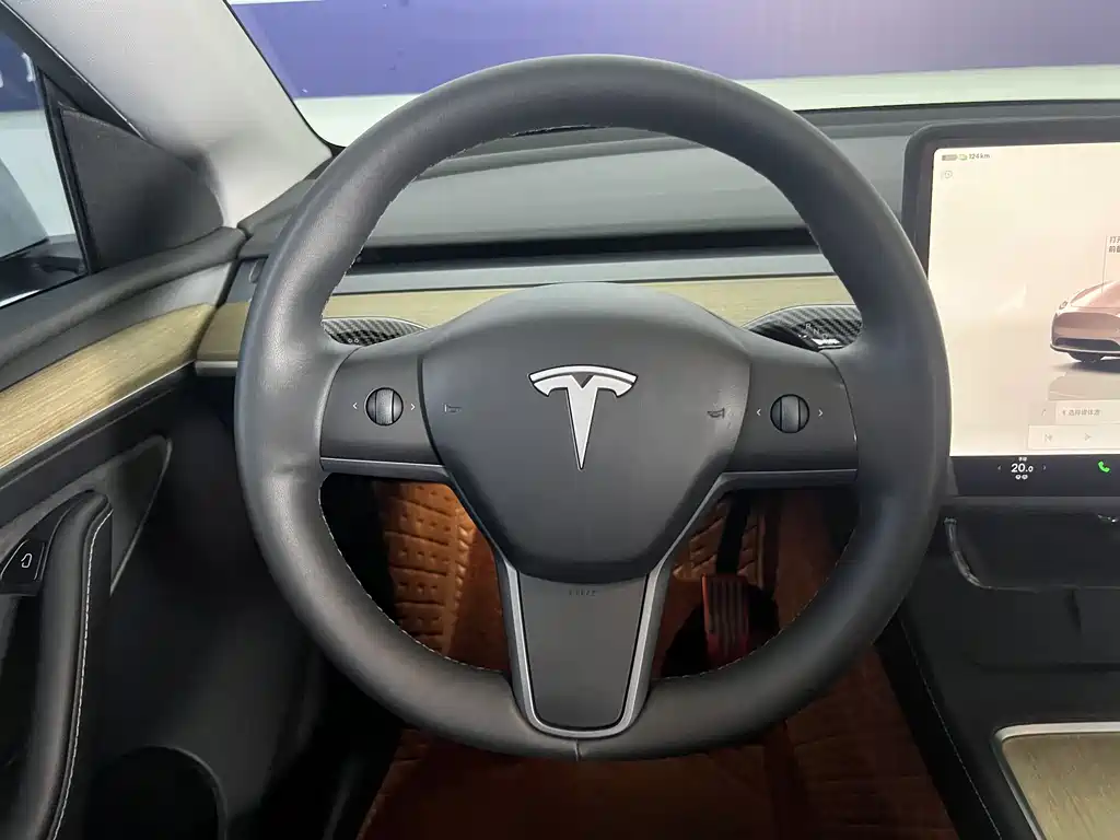 Model Y 2022 facelift rear-wheel drive version купить на сайте DeffCars