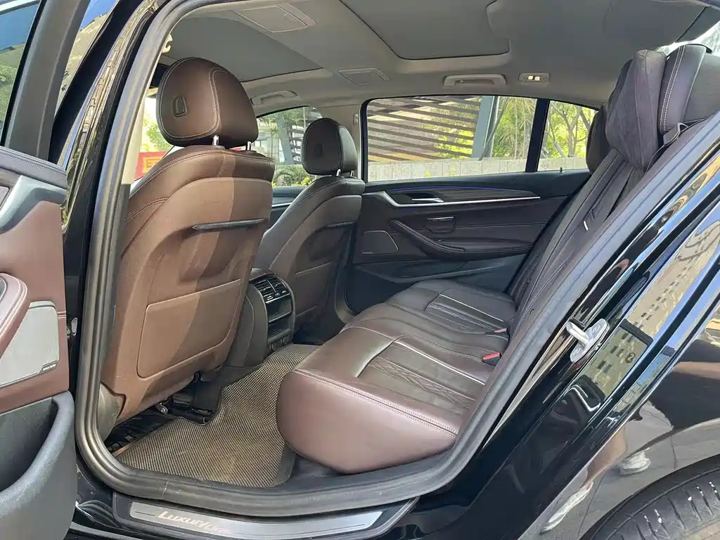 BMW 5 Series 2018 facelift 530Li leading model luxury package купить на сайте DeffCars