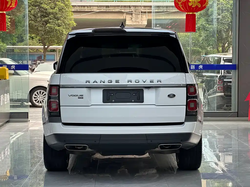Range Rover 2021 3.0 L6 Legend Extended Classic Edition купить на сайте DeffCars