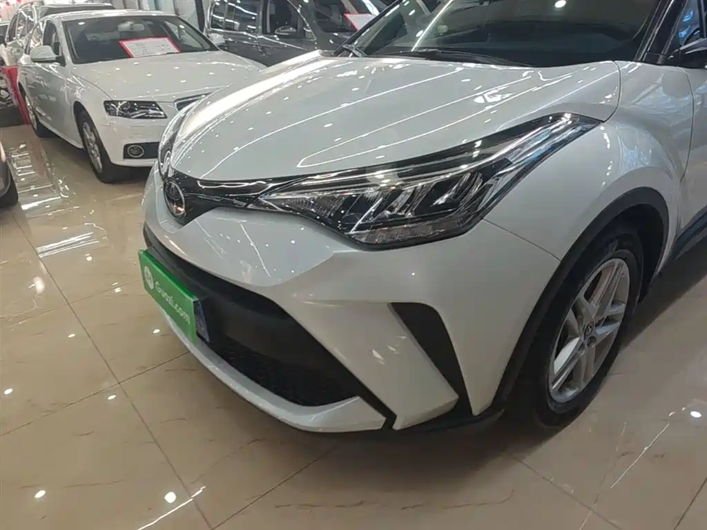 Toyota C-HR 2021 2.0L Comfort Edition купить на сайте DeffCars