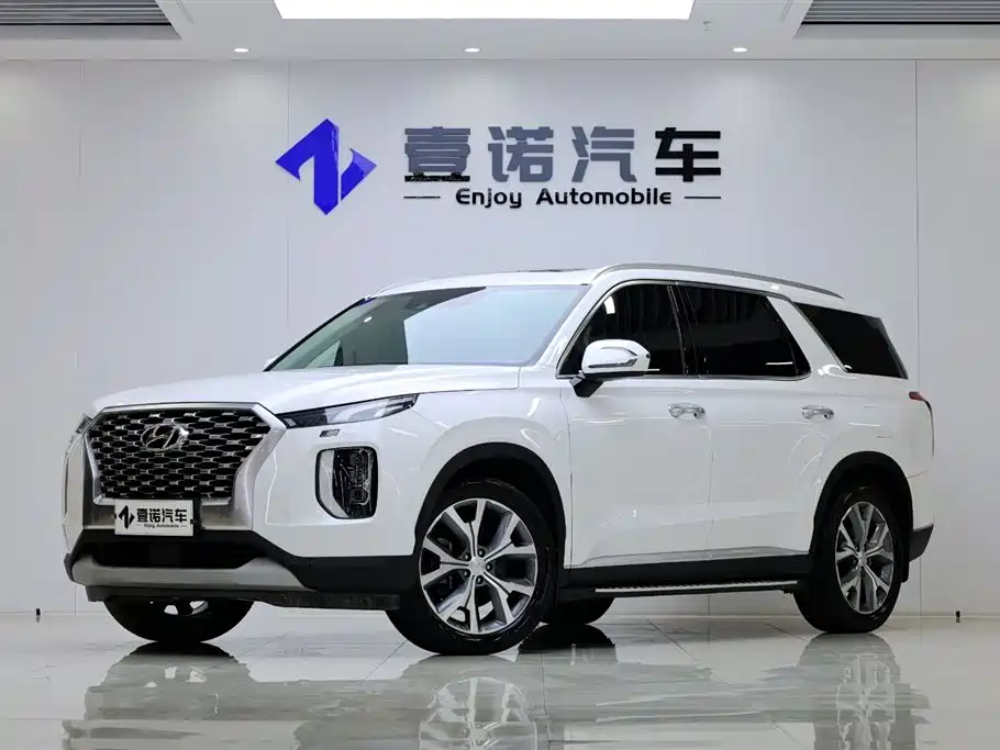 Paristi 2021 3.5L automatic four-wheel drive GLS купить на сайте DeffCars
