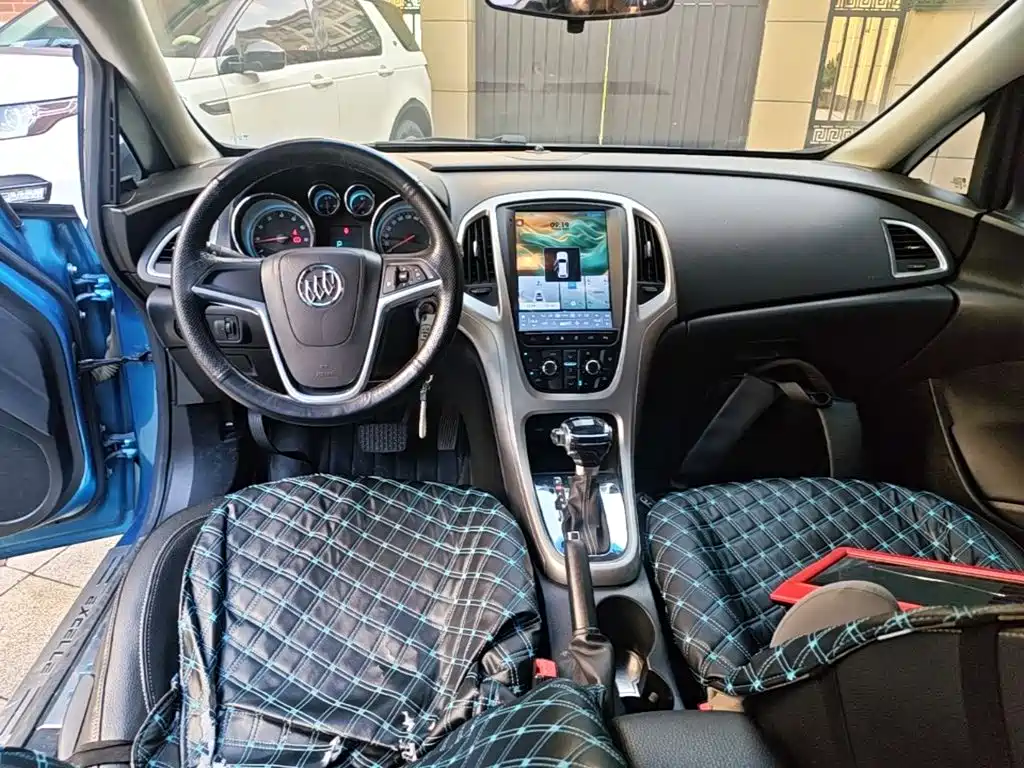 Excelle GT 2014 XT 1.6L automatic fashion version купить на сайте DeffCars