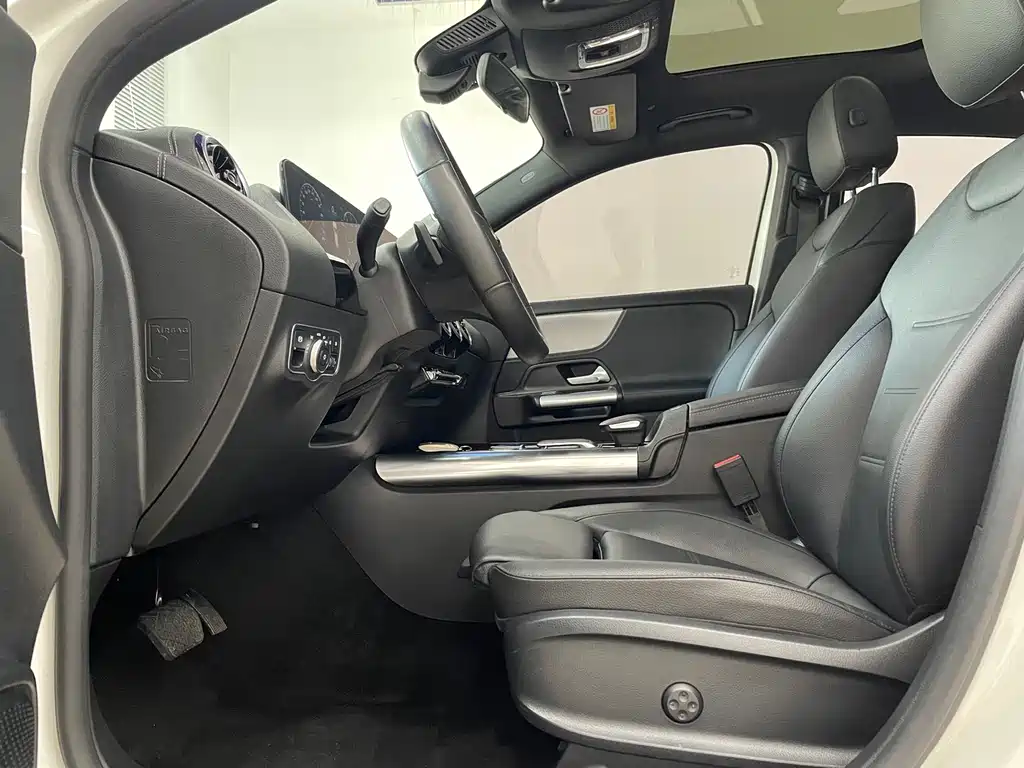 Mercedes GLA 2022 180 купить на сайте DeffCars