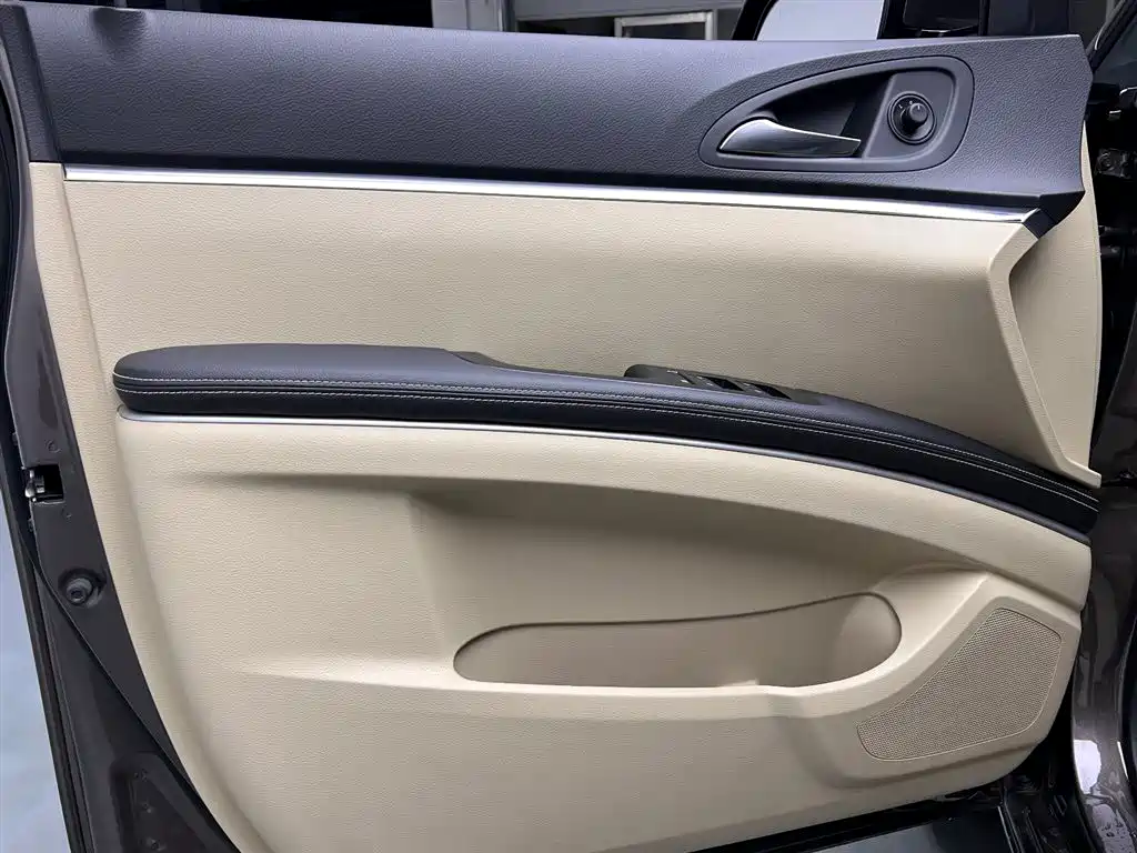 Buick GL8 2023 facelift land business class luxury купить на сайте DeffCars