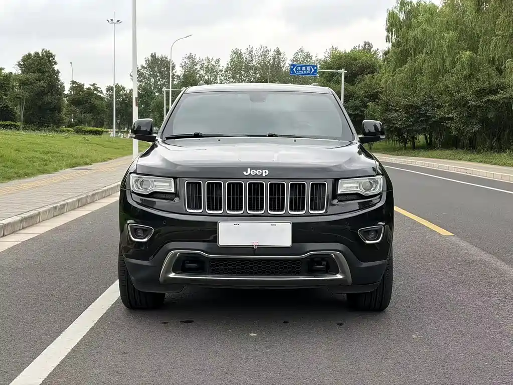 Grand Cherokee imported 2014 3.6L Elite Navigation Edition купить на сайте DeffCars
