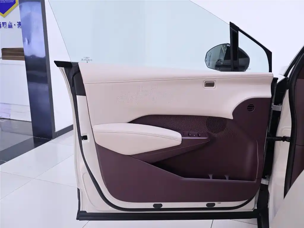 Ji Krypton X 2025 four-seater rear exorcism cube version купить на сайте DeffCars