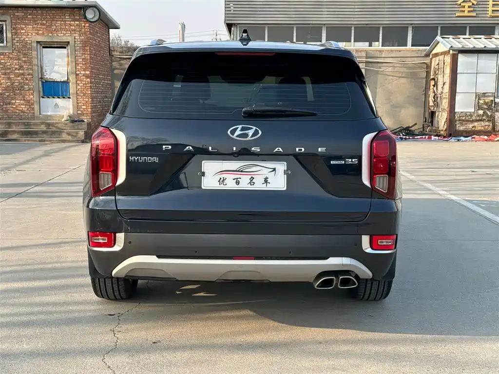 Paristi 2021 3.5L automatic four-wheel drive GLS купить на сайте DeffCars