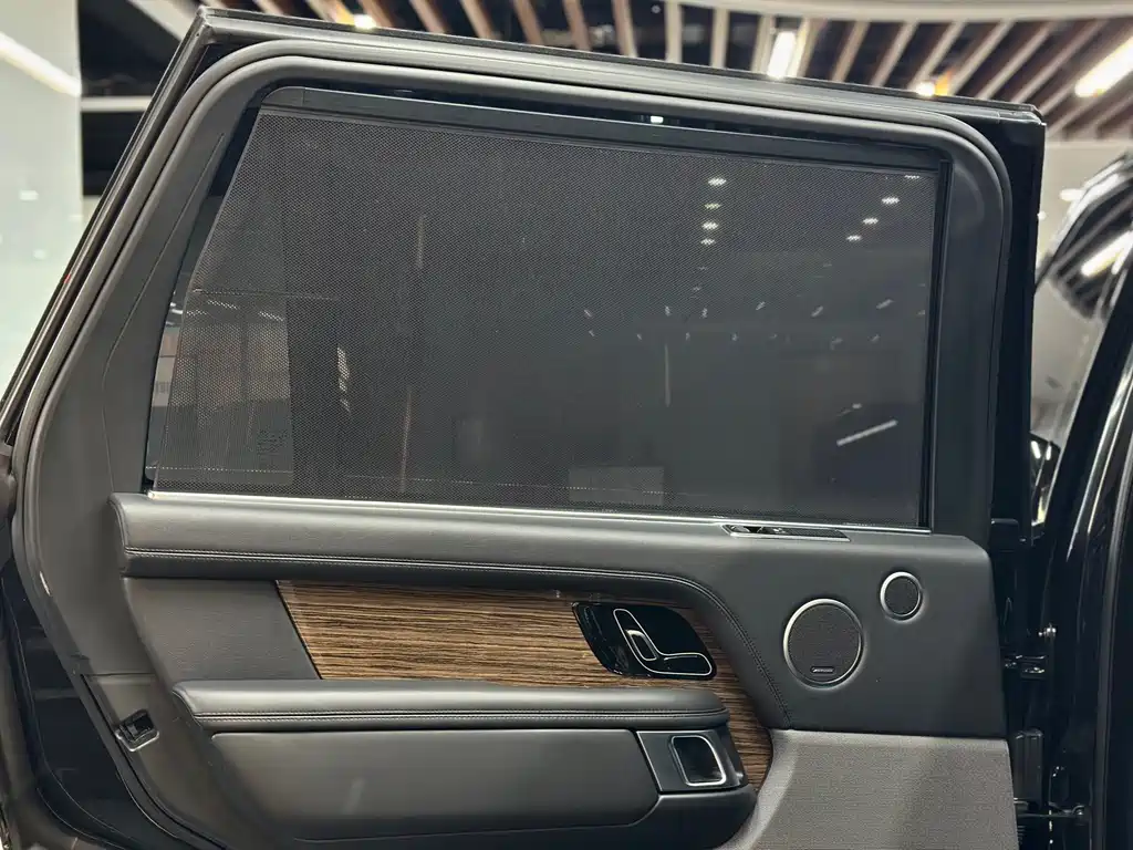 Range Rover 2018 3.0 SC V6 Vogue Extended Edition купить на сайте DeffCars
