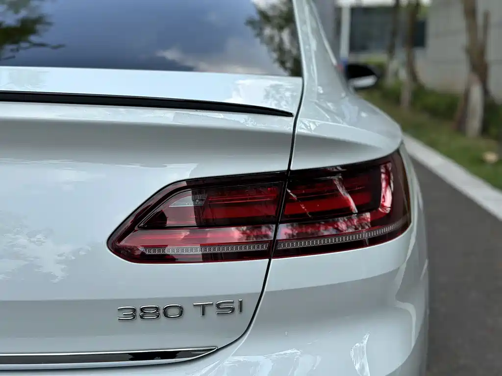 FAW-Volkswagen CC 2021 380TSI eye-catching version купить на сайте DeffCars