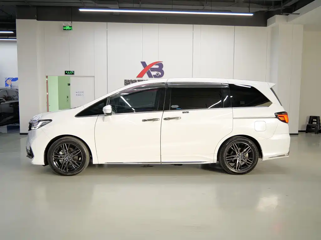 Odyssey 2022 2.0L e:HEV Sharp Extreme Edition купить на сайте DeffCars