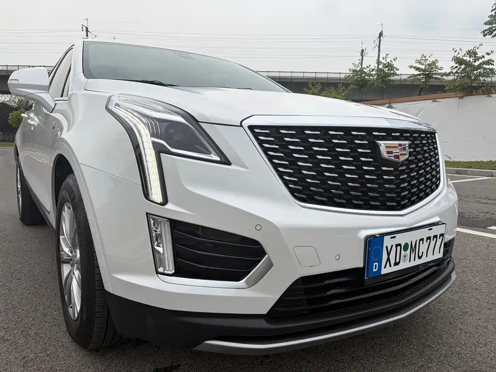 Cadillac XT5 2022 2.0T two-wheel drive luxury model купить на сайте DeffCars