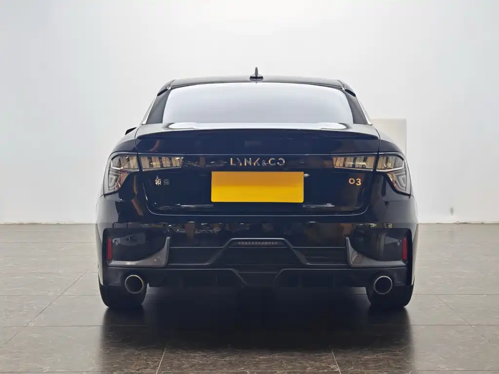Lynk & Co 03 2021 1.5TD DCT Champion Edition купить на сайте DeffCars