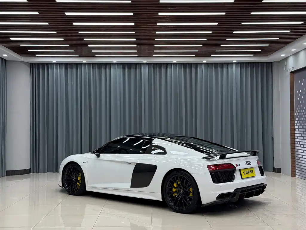 Audi R8 2016 V10 Coupe Performance купить на сайте DeffCars