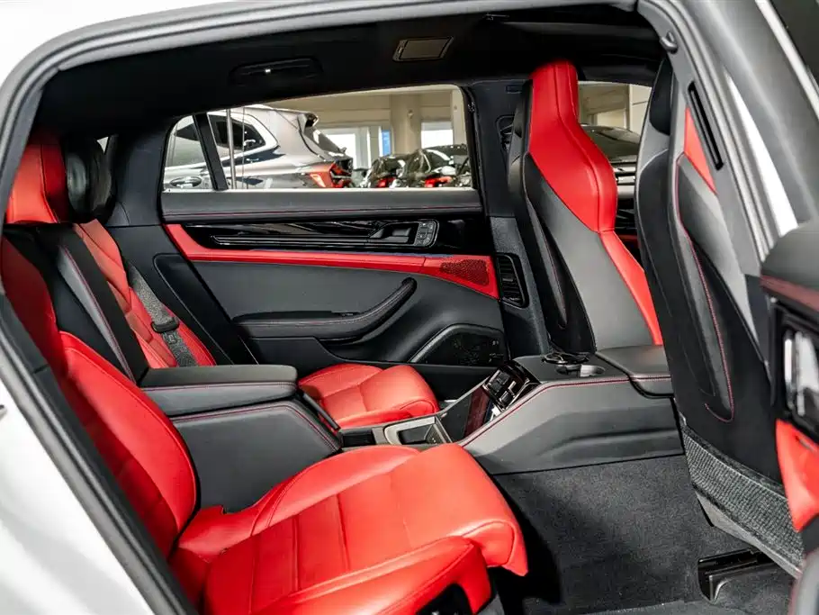 Panamera 2024 Panamera 4 Executive Extended Edition 2.9T купить на сайте DeffCars