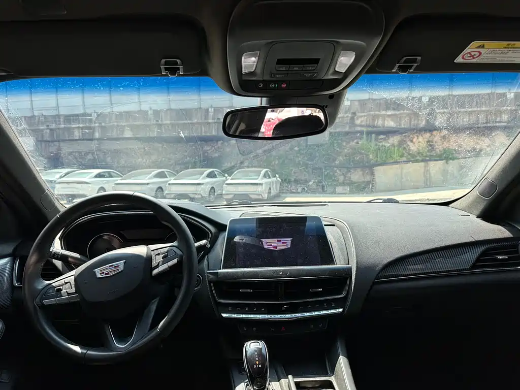 Cadillac CT5 2022 28T luxury model купить на сайте DeffCars