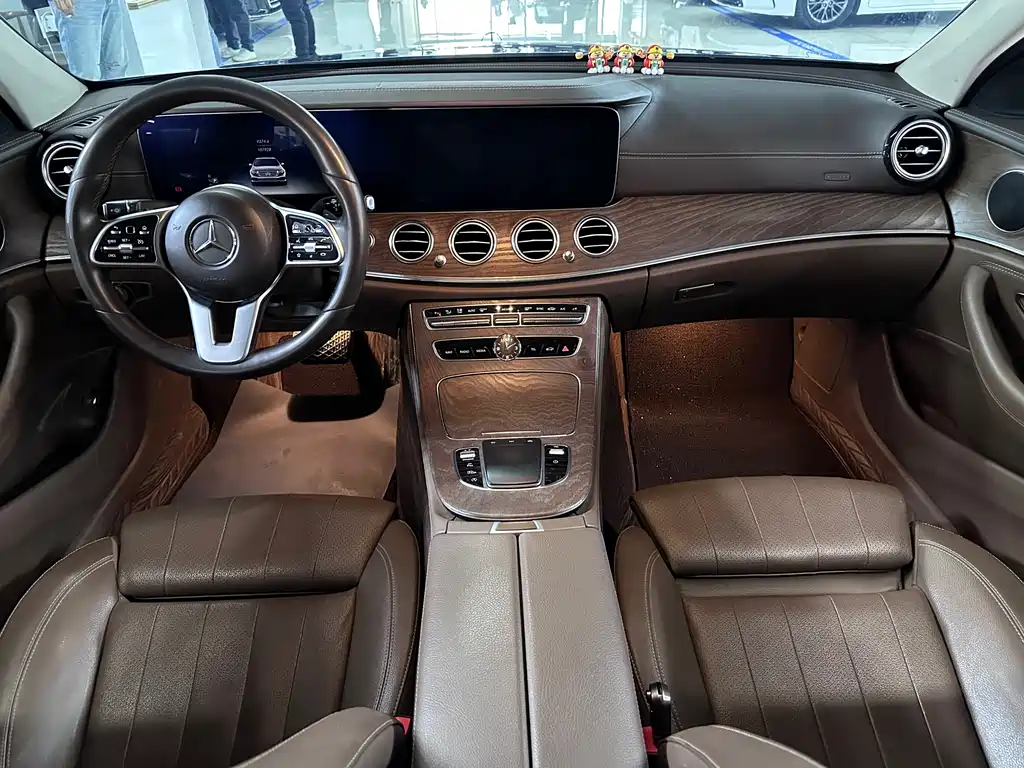 Mercedes-Benz E-Class 2019 E 200 L купить на сайте DeffCars