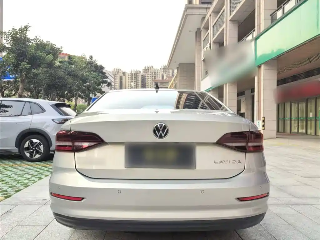 Lavida 2021 1.5L automatic fashion version купить на сайте DeffCars