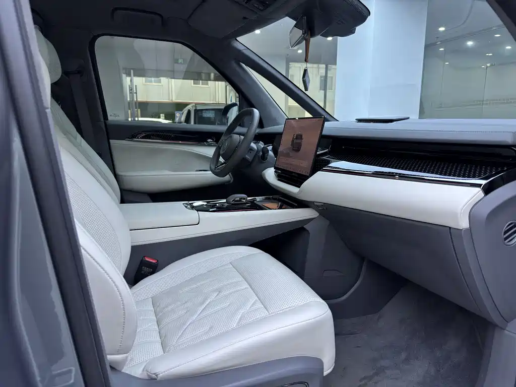 Jikrypton 009 2024 seven-seater aisle version 108kWh купить на сайте DeffCars