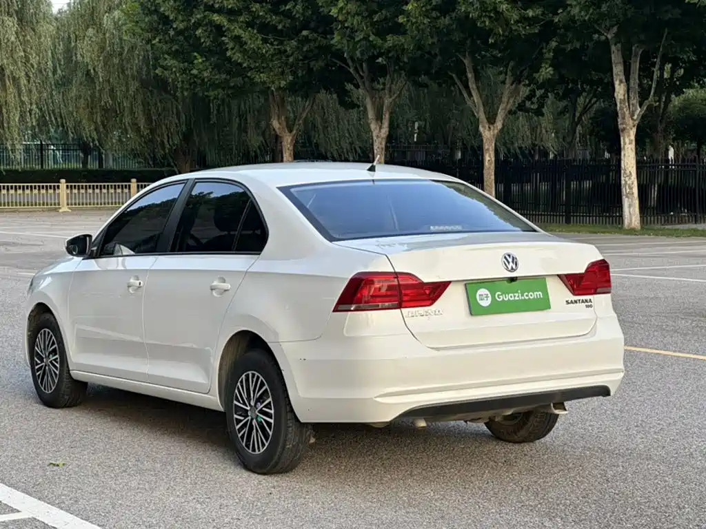 Santana 2016 1.6L Manual Fashion Edition купить на сайте DeffCars