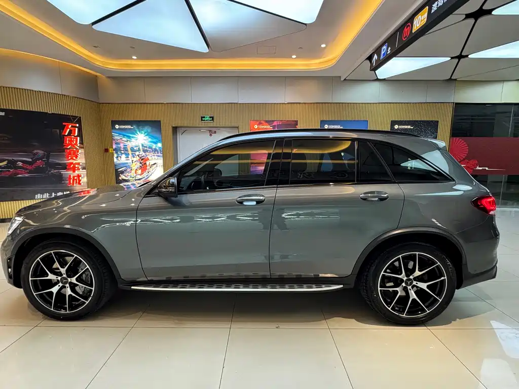 Mercedes-Benz GLC AMG 2022 AMG GLC 43 4MATIC купить на сайте DeffCars