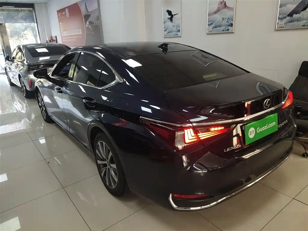 Lexus ES 2020 200 Excellence Edition купить на сайте DeffCars